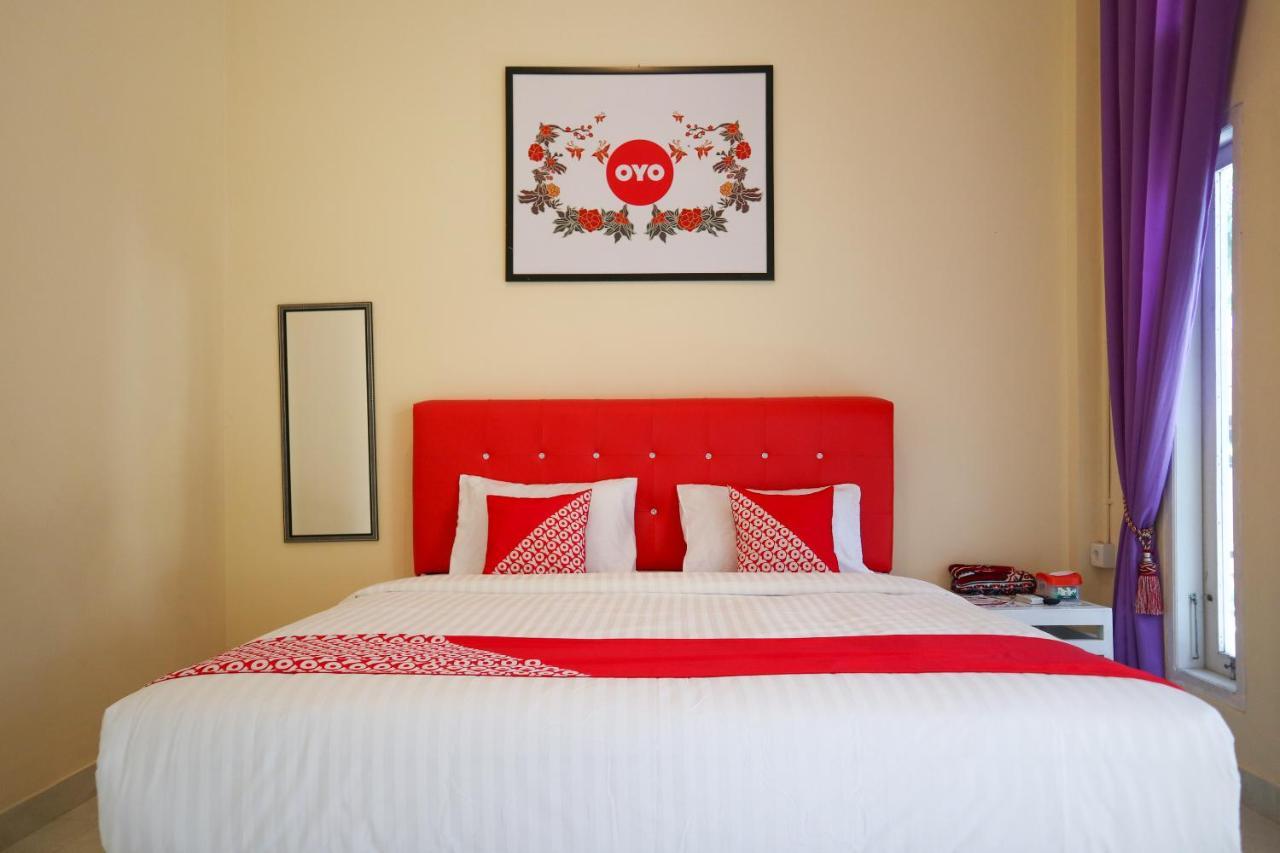 Oyo 2202 Delima Guest House Syariah Padang  Luaran gambar
