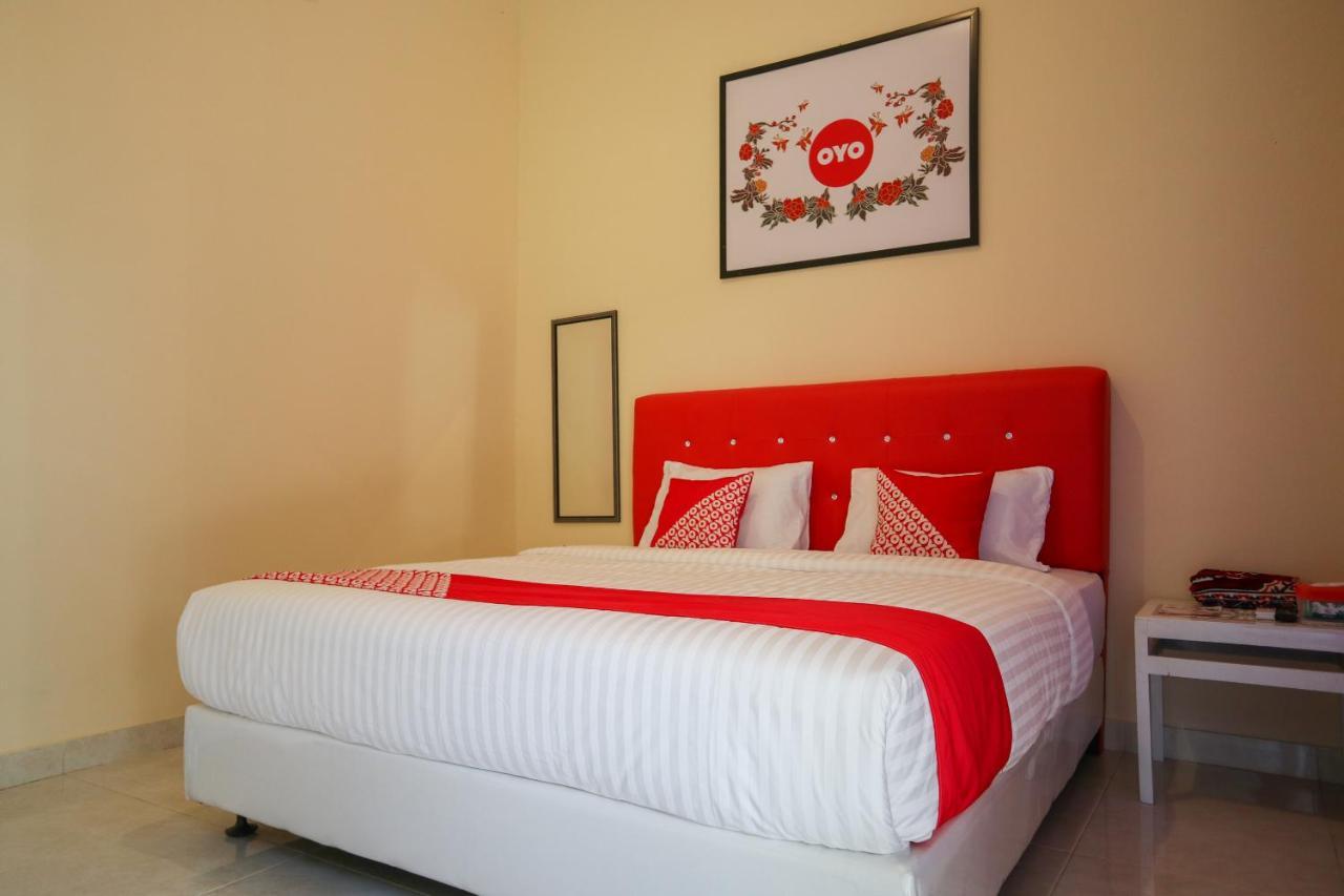 Oyo 2202 Delima Guest House Syariah Padang  Luaran gambar